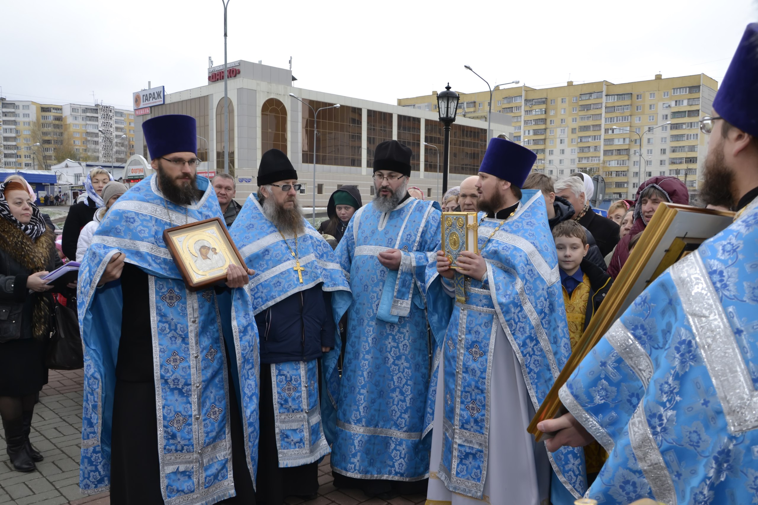 Православная выставка-ярмарка в престольный праздник Архиерейского подворья Казанской иконы Божией Матери г.Саранск